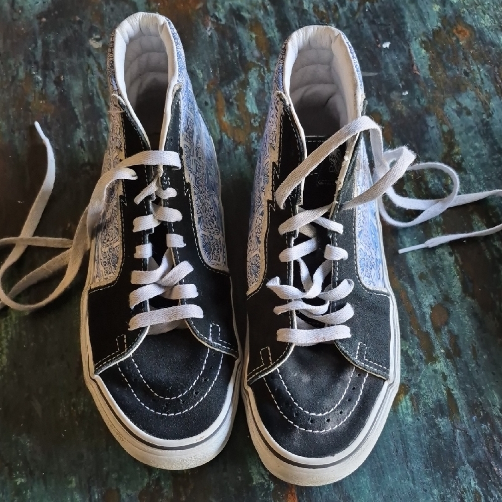 Vans Shoes Womens 8.5 Mens 7 High-Top Skate Airwalk